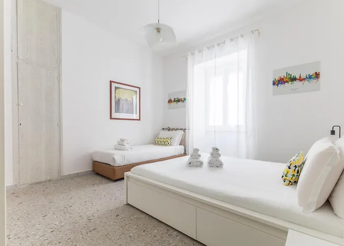 Hostly - Sant'orsola * Rome
